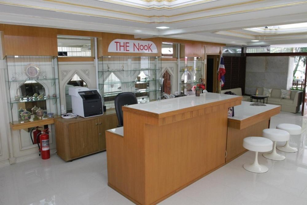 The Nook Pratunam Bangkok Exteriör bild